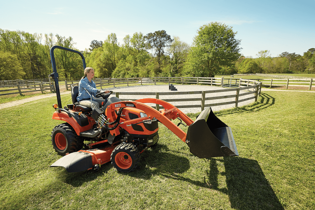 Kioti Cs Series Sub Compact Tractor With Loader Cs Hst Drifters Trading